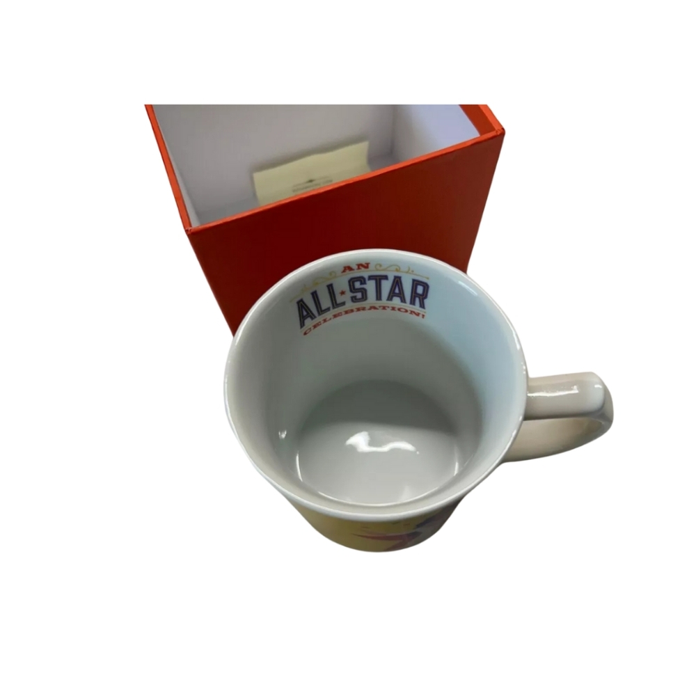 New Macy's Thanksgiving Day All Star Parade 8oz Mug & Gift Box - Picture 3 of 6
